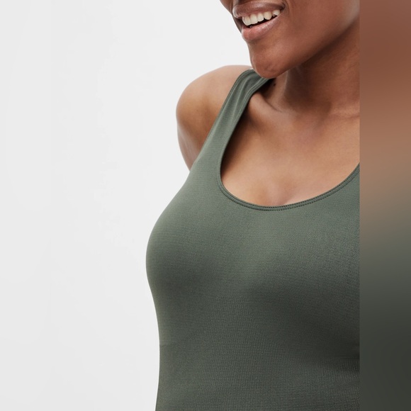 Green Seamless Bodysuit - Picture 3 of 6